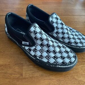 Vans “Scribble” checkered sip on shoes. Men size 7.5